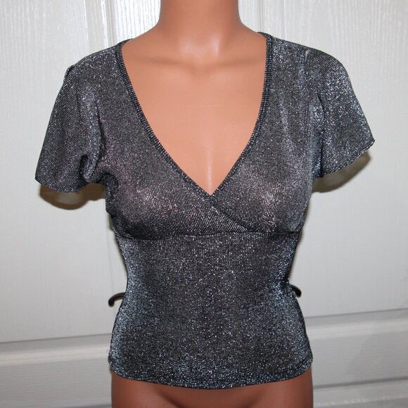 NWT! Size SMALL Black & Silver Metallic Low Cut Split Sleeve Cleavage Top - Picture 1 of 7